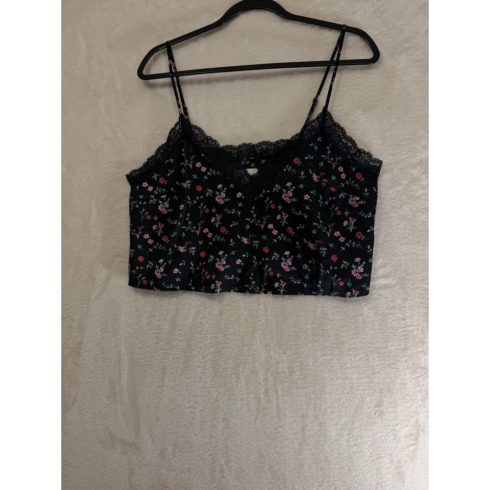 Colsie Floral Lace Trim Satin Camisole Top Black Pink Medium Cropped‎ Sleepwear